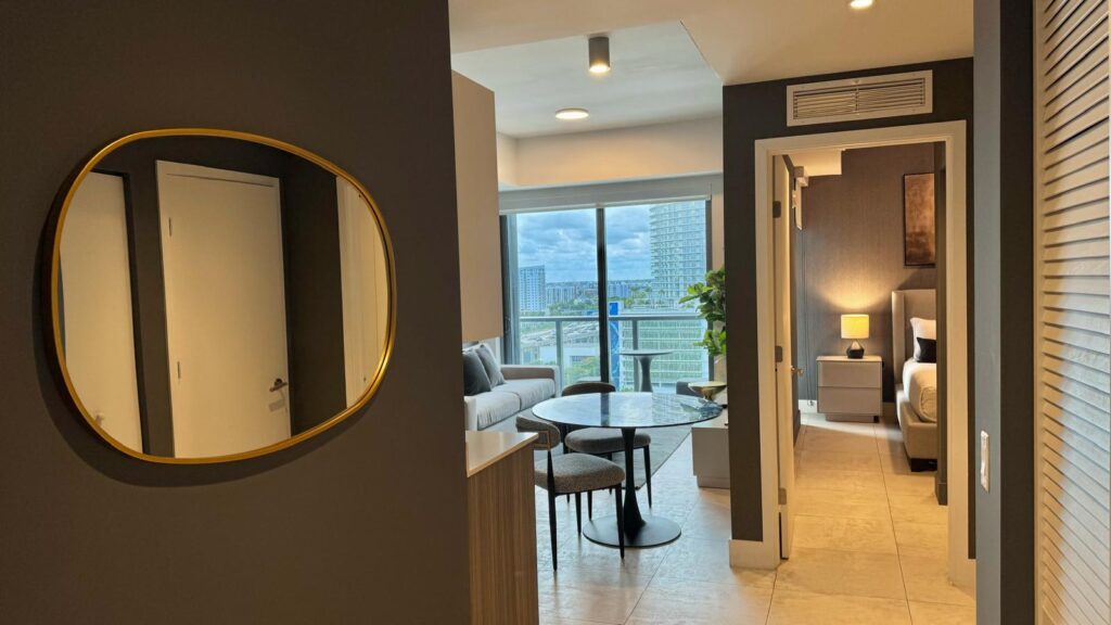 Апартамент в МАЯМИ, Флорида за $ 80 000
